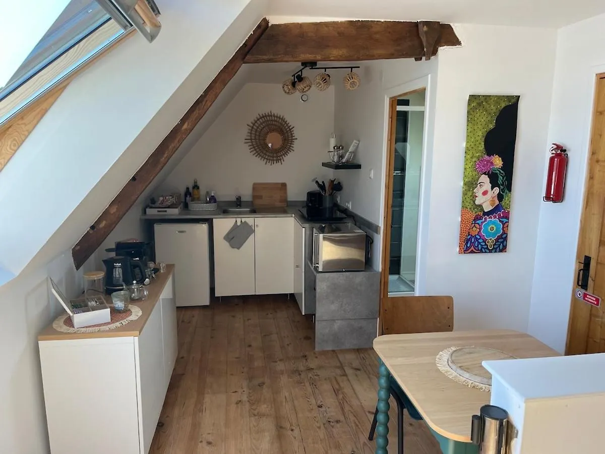 דירות La Croix-Helléan Petit Loft De Charme En Centre Bretagne - Broceliande 0*,  צרפת
