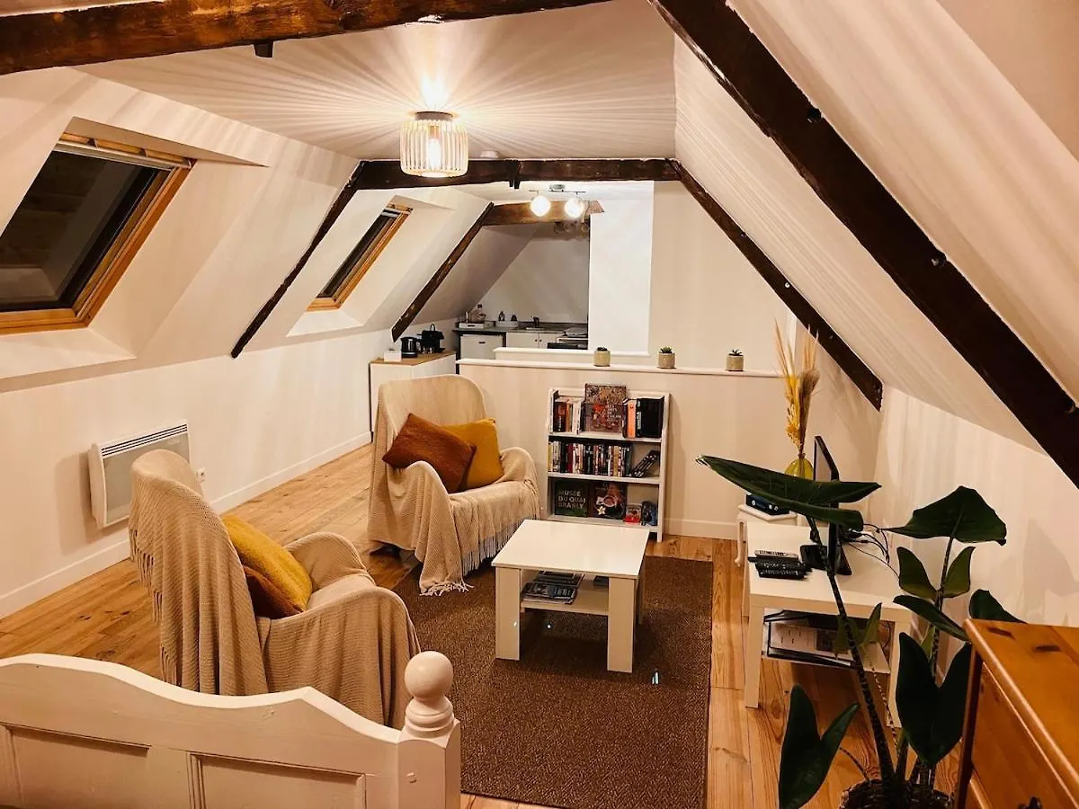 דירות La Croix-Helléan Petit Loft De Charme En Centre Bretagne - Broceliande